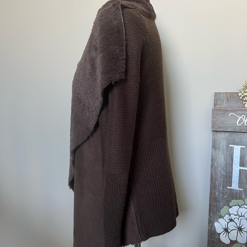 Romeo + Juliet Couture Brown Faux Shearling Open-Front Jacket | M - Picture 4 of 12